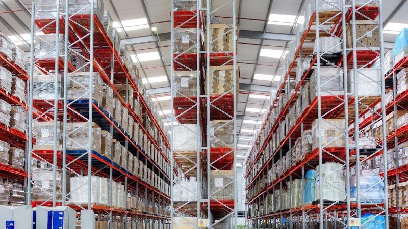 Drive-in and drive-through racking systems Drive-in and drive-through racking systems